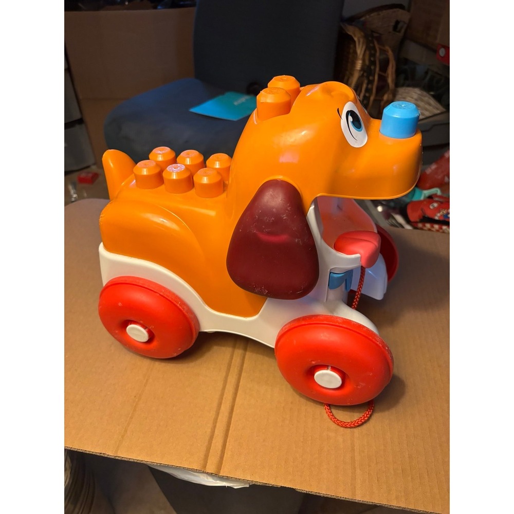 Mega Bloks Pull Along Puppy 15 Pieces No Blocks
